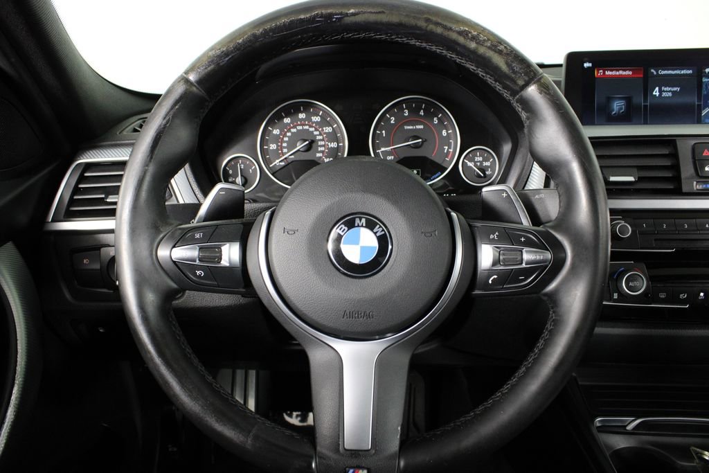 Used 2018 BMW 330e w/ M Sport Package image 8