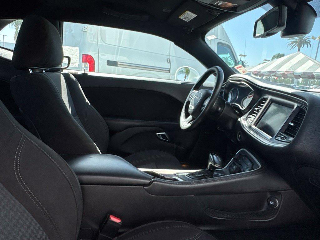 Used 2019 Dodge Challenger SXT RWD image 8