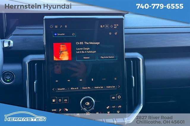 Used 2024 GMC Acadia Elevation image 7