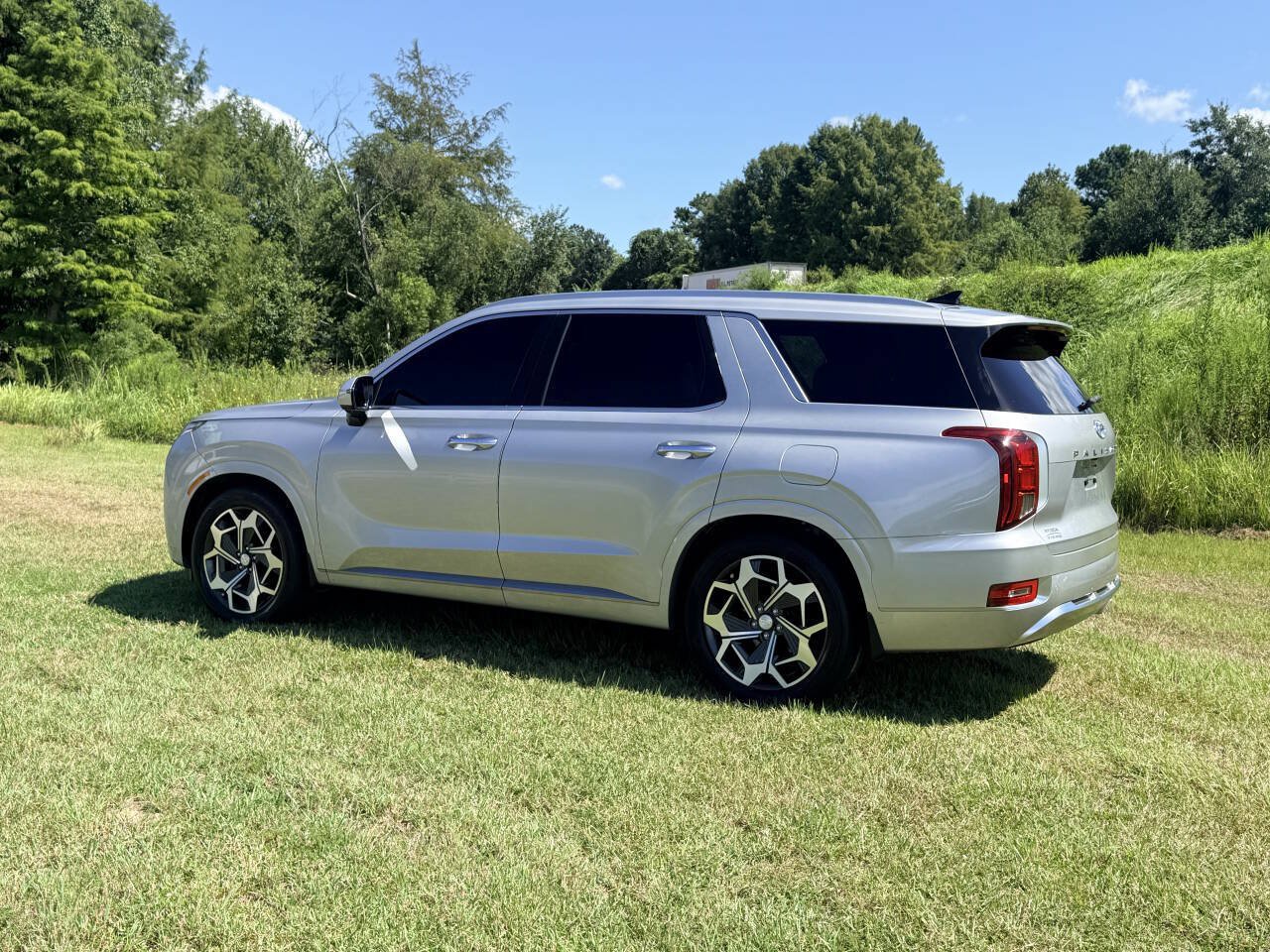 Used 2022 Hyundai Palisade Calligraphy AWD/4WD image 3