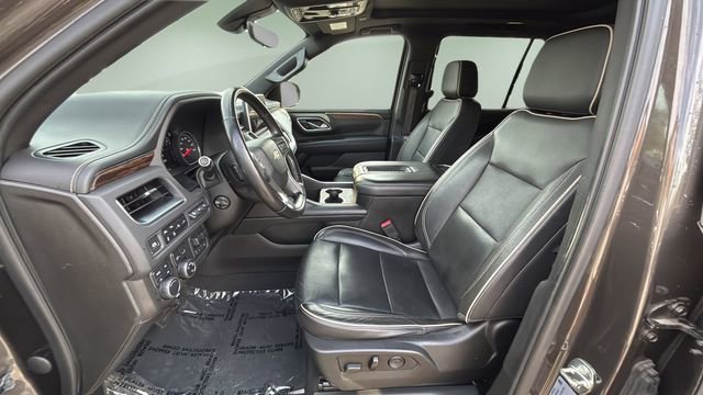 Used 2021 Chevrolet Tahoe Premier w/ Premium Package AWD/4WD image 18