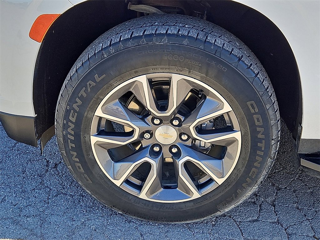 Used 2022 Chevrolet Tahoe LT w/ LT Signature Plus Package image 13