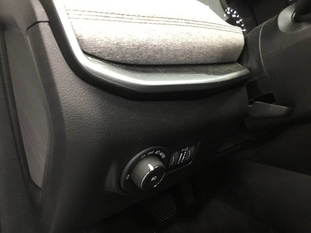 Used 2022 Jeep Compass Latitude AWD/4WD image 8