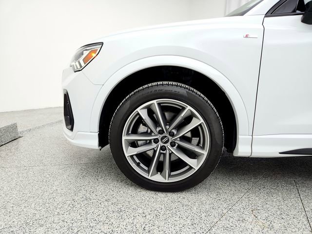 Used 2022 Audi Q3 2.0T Premium Plus w/ Premium Plus Package image 28