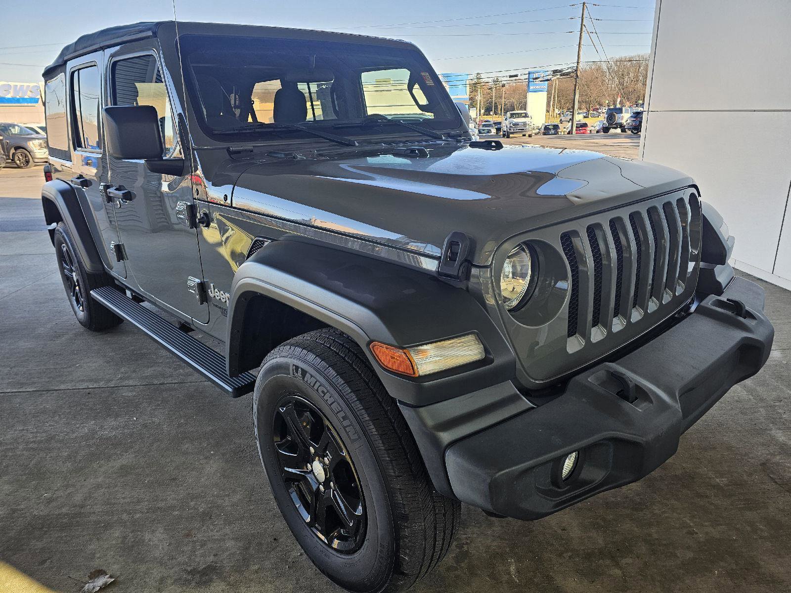 Used 2019 Jeep Wrangler Unlimited Sport S image 7