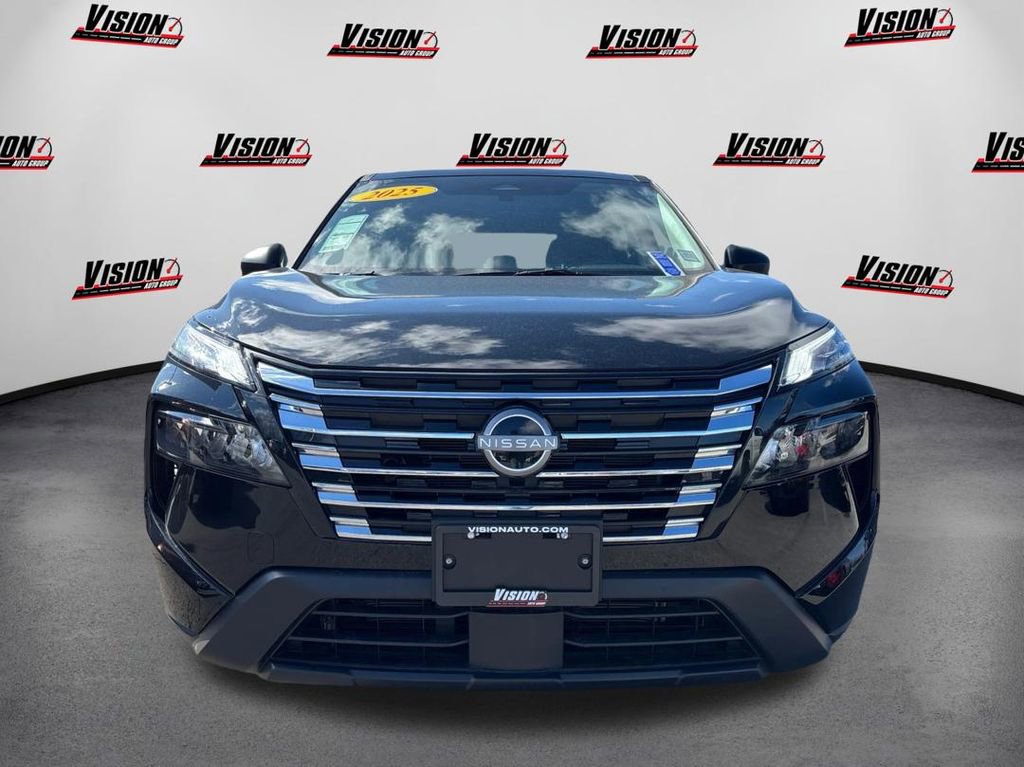 Certified 2025 Nissan Rogue S AWD/4WD image 2