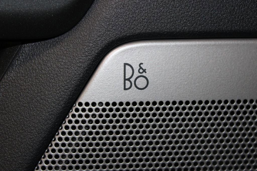 New 2026 Ford F250 Lariat w/ Black Appearance Package image 52