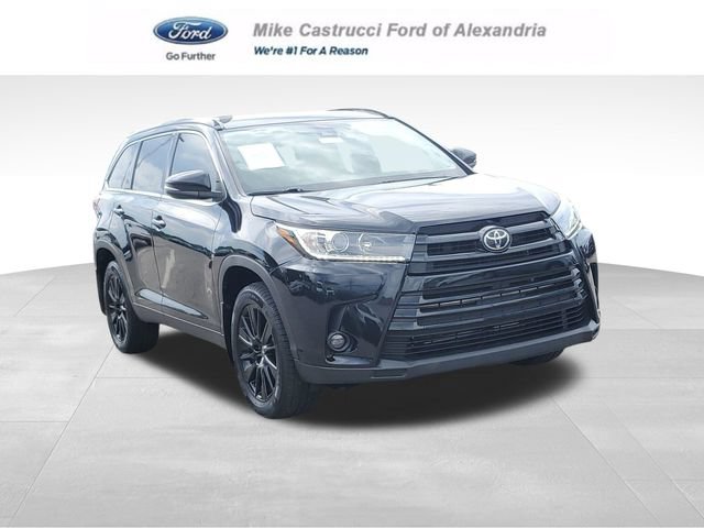 Used 2019 Toyota Highlander SE AWD/4WD image 1