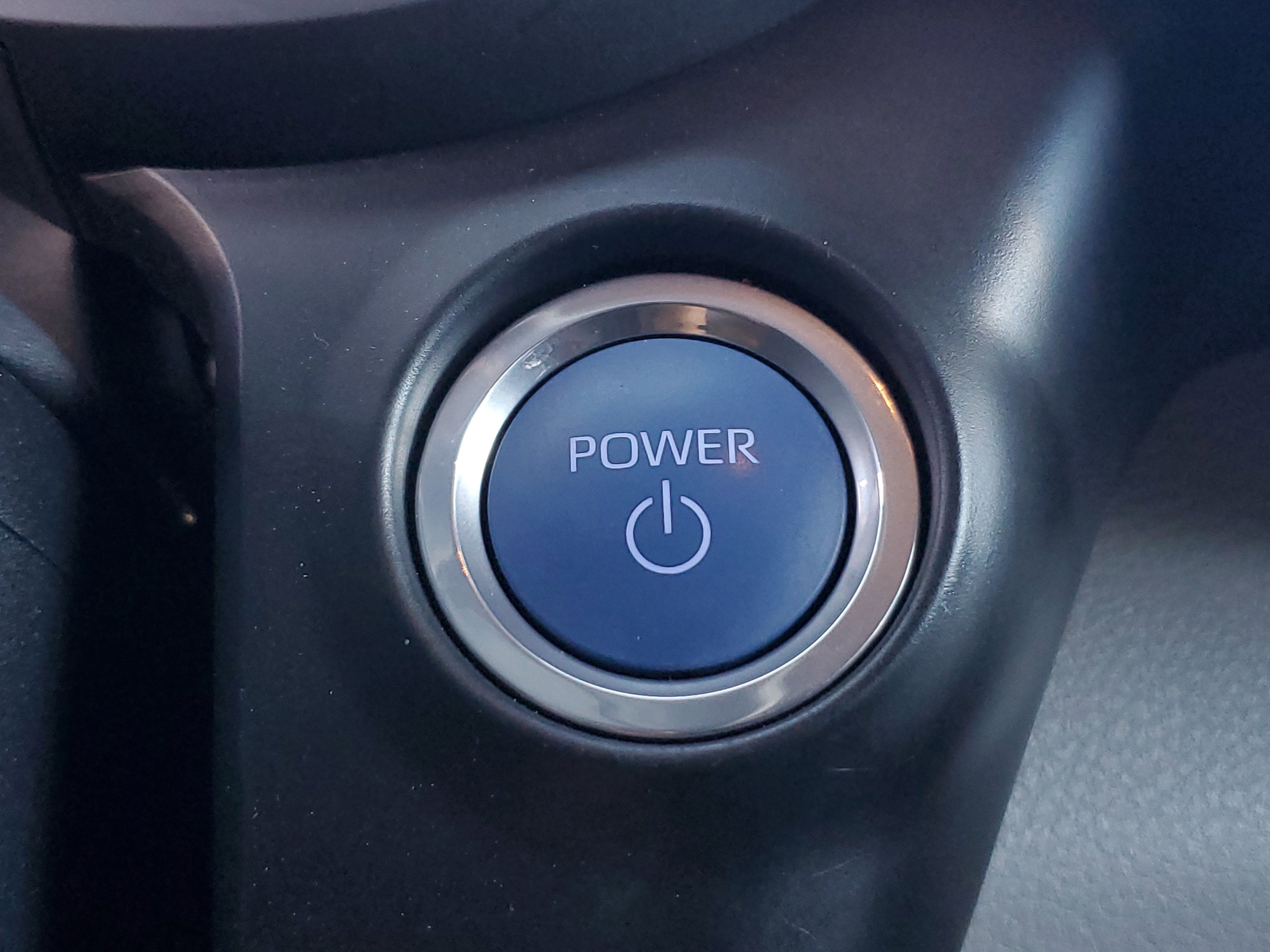 Used 2024 Toyota Sienna XLE image 30