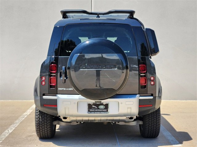 New 2024 Land Rover Defender 110 S image 6