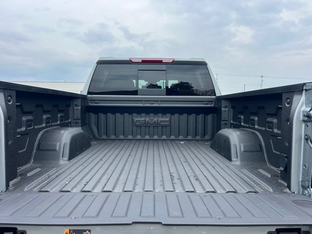 New 2026 GMC Sierra 1500 SLT w/ SLT Premium Plus Package AWD/4WD image 8