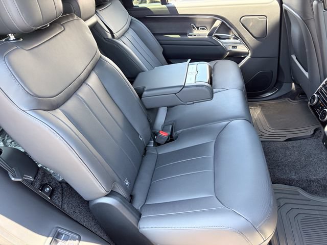 New 2026 Land Rover Range Rover Long Wheelbase SE AWD/4WD image 12