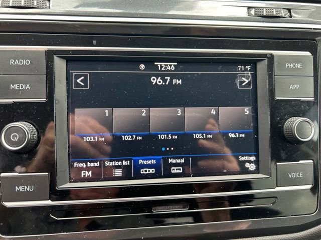 Certified 2022 Volkswagen Tiguan S image 18