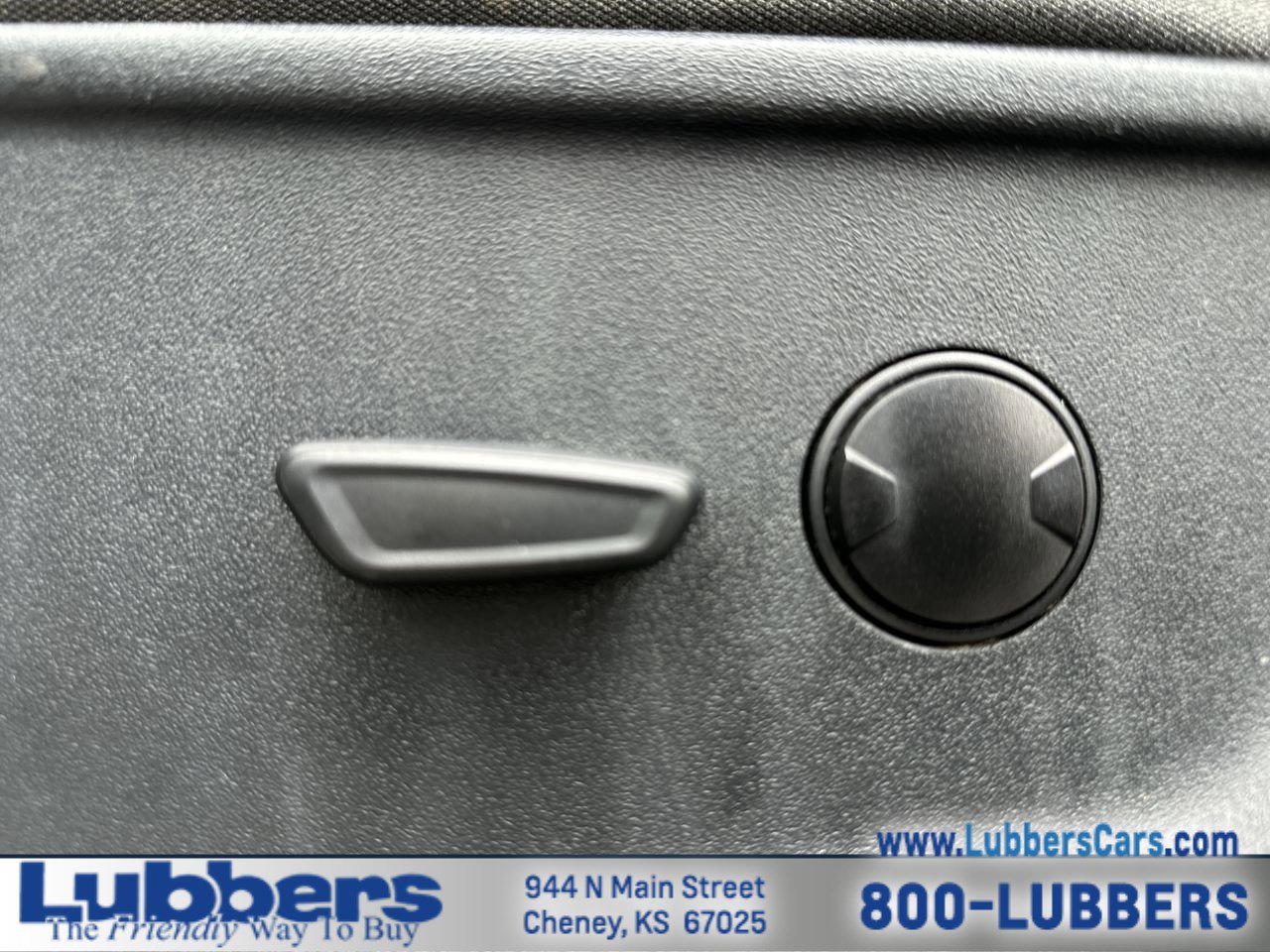 Used 2023 Ford F250 XLT w/ FX4 Off-Road Package image 12