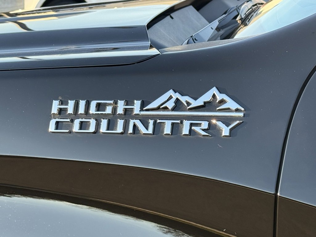 Used 2025 Chevrolet Silverado 1500 High Country w/ High Country Premium Package image 45
