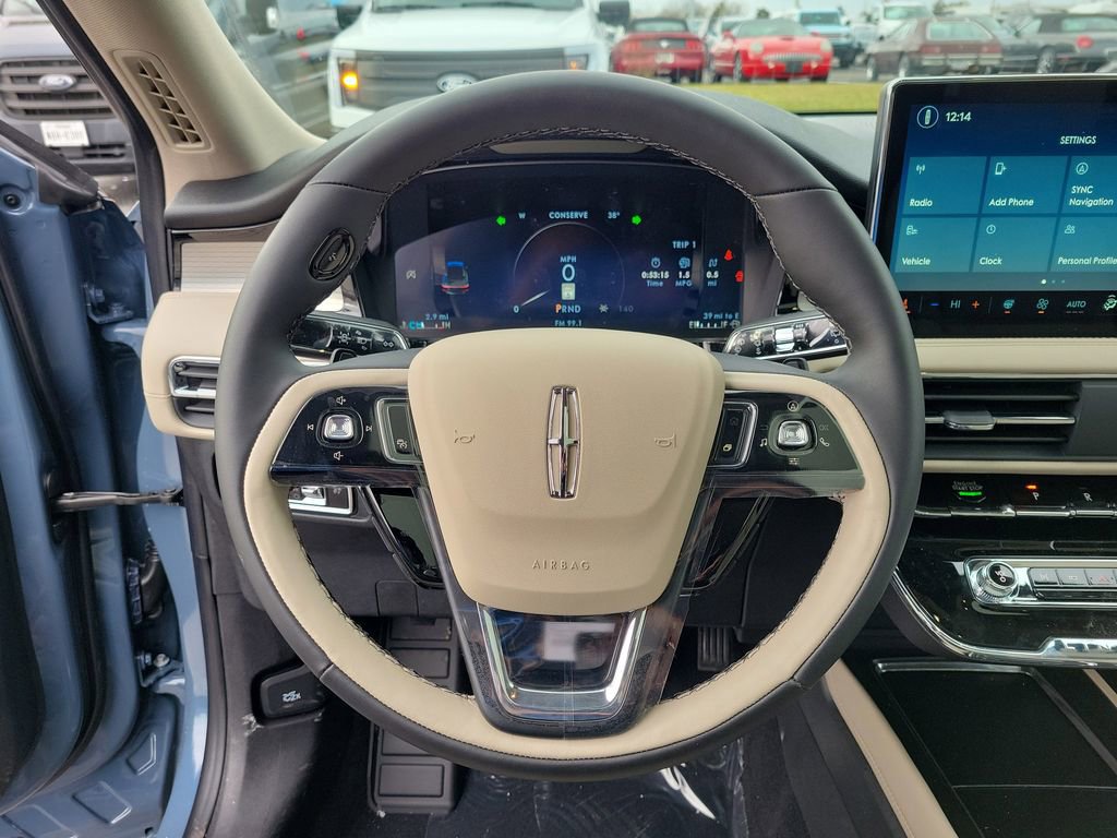 New 2026 Lincoln Corsair Premiere image 23