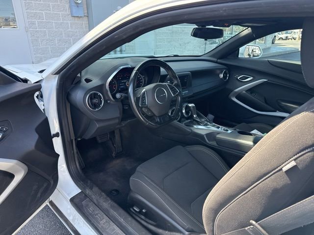Used 2023 Chevrolet Camaro LT RWD image 6