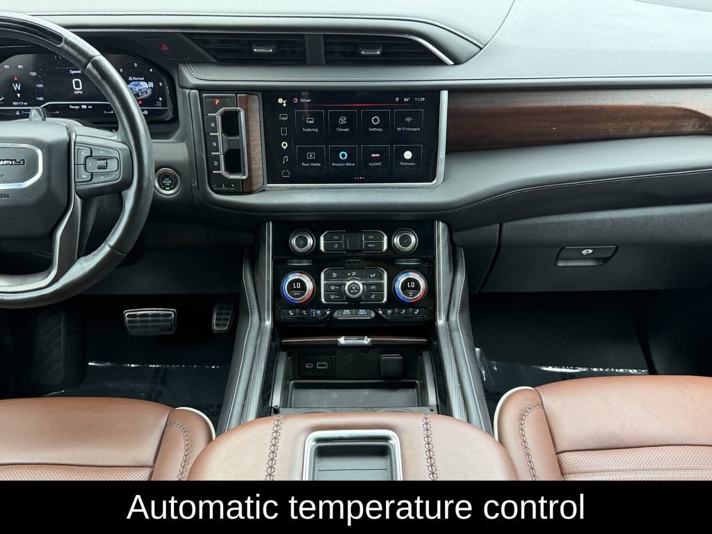 Used 2024 GMC Yukon XL Denali Ultimate AWD/4WD image 15
