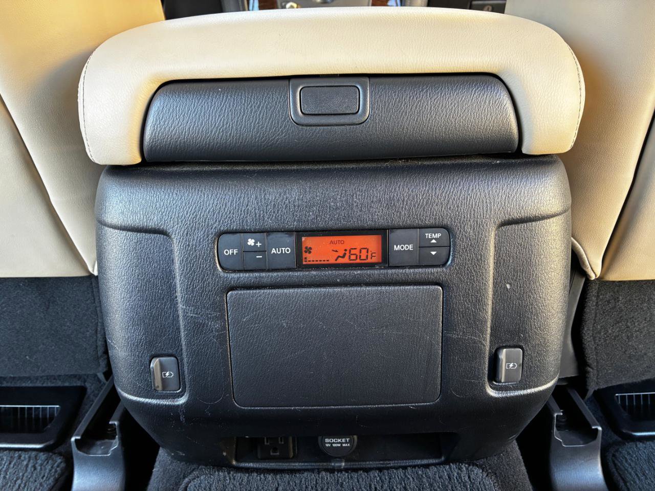Used 2018 Nissan Armada SL w/ Premium Package image 35