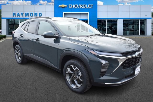 New 2026 Chevrolet Trax LT w/ LPO, Blackout Package image 11