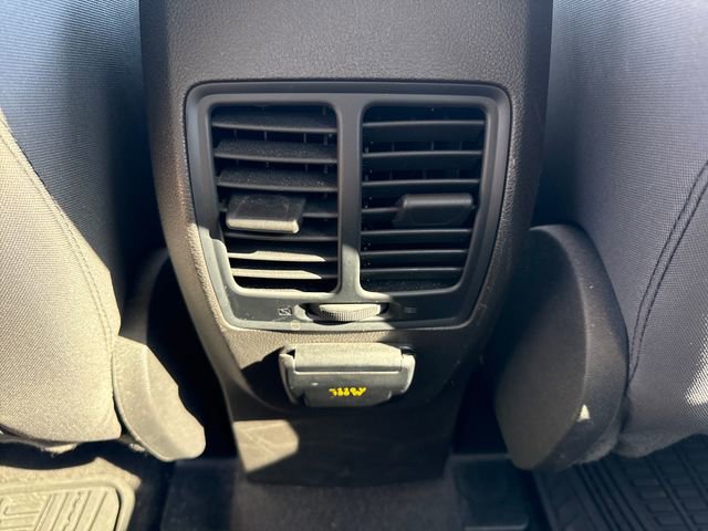 Used 2017 Ford Escape SE w/ Equipment Group 201A image 21