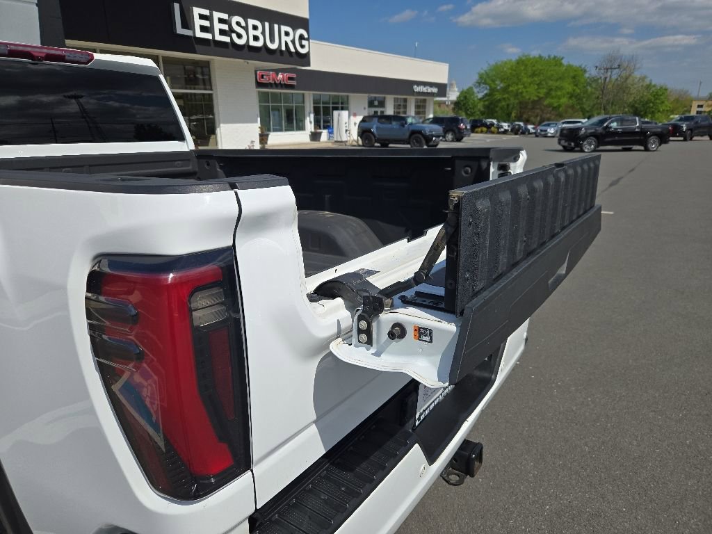 Used 2024 GMC Sierra 2500 AT4 AWD/4WD image 56