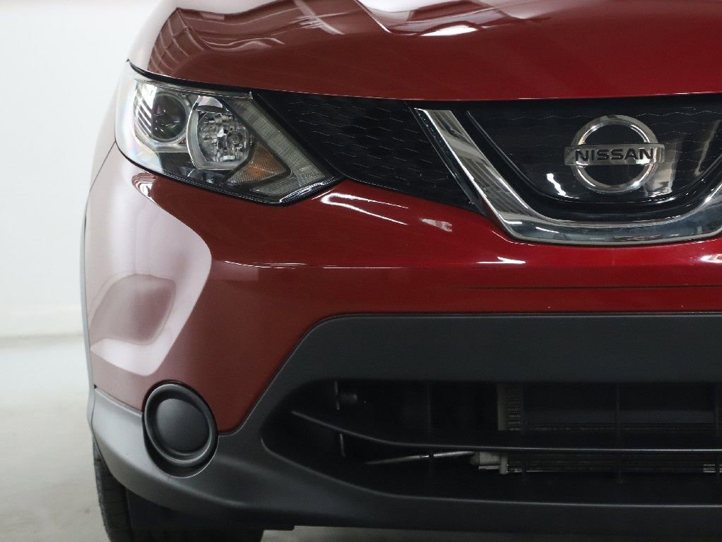 Used 2018 Nissan Rogue Sport S image 7