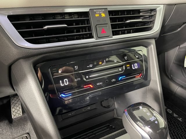 New 2026 Volkswagen Taos SEL AWD/4WD image 6