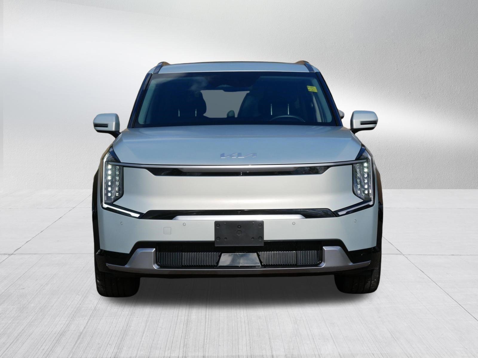 Certified 2024 Kia EV9 Land AWD/4WD image 2