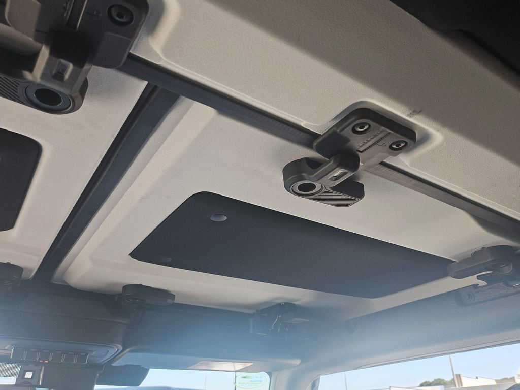 New 2025 Ford Bronco Heritage Edition image 16