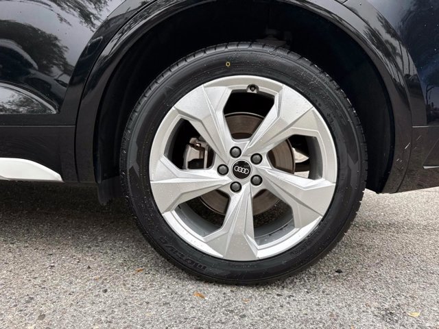 Used 2021 Audi Q5 Premium Plus w/ Premium Plus Package image 10