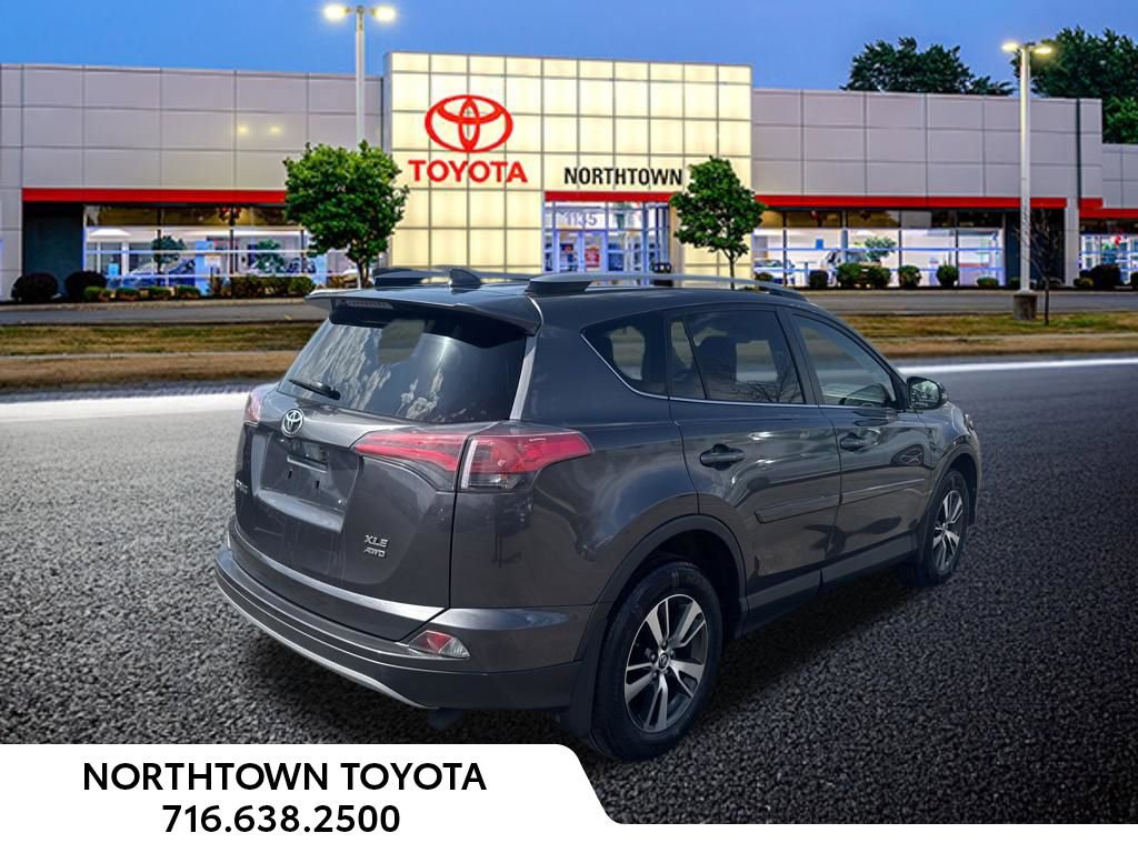 Used 2018 Toyota RAV4 XLE w/ Plus Extra Value Package AWD/4WD image 5