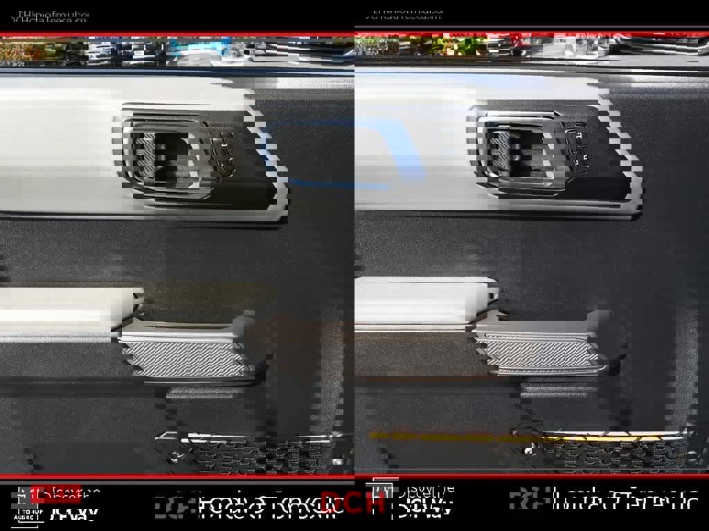 Used 2022 Ford Bronco Badlands image 16