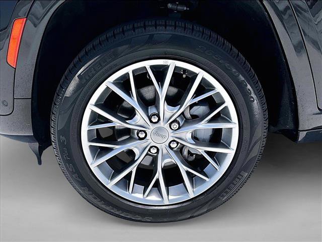 Used 2022 Jeep Grand Cherokee Summit RWD image 10
