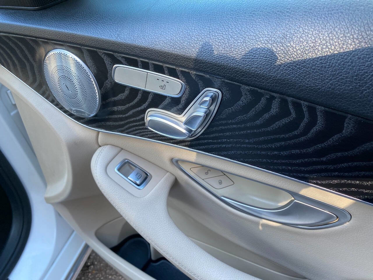 Used 2017 Mercedes-Benz C 300 4MATIC Sedan image 56