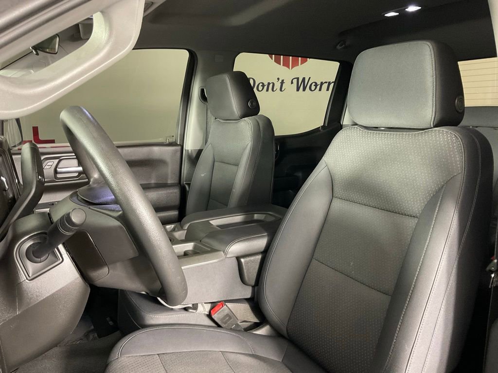 Used 2019 Chevrolet Silverado 1500 Custom w/ Custom Value Package RWD image 14