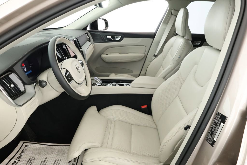 Used 2025 Volvo XC60 T8 Ultra w/ Protection Package Premier image 20