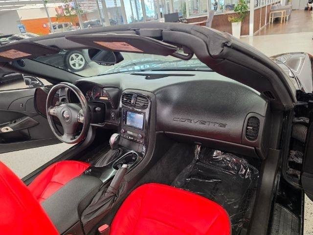 Used 2009 Chevrolet Corvette Convertible w/ Preferred Equipment Group RWD image 18