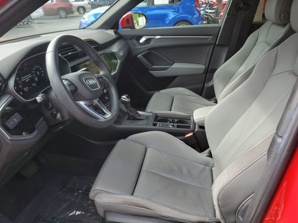 Used 2023 Audi Q3 2.0T Premium Plus image 22