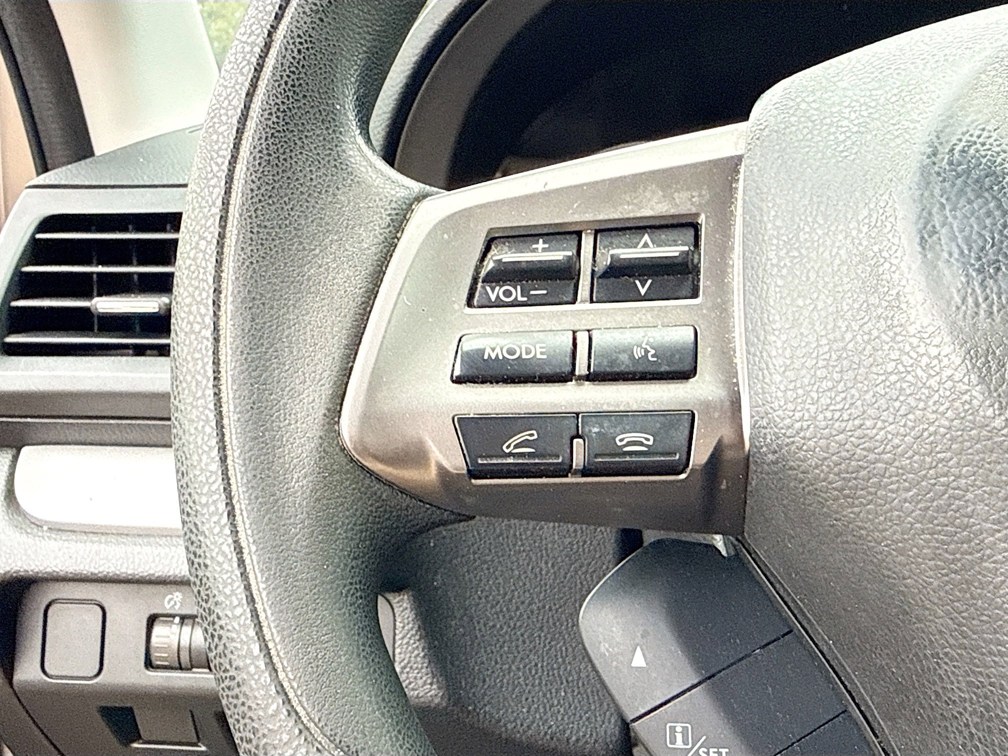 Used 2014 Subaru Forester 2.5i Premium w/ Popular Package #2 image 34