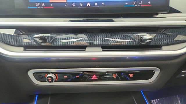 Used 2024 BMW X7 xDrive40i w/ Executive Package image 52