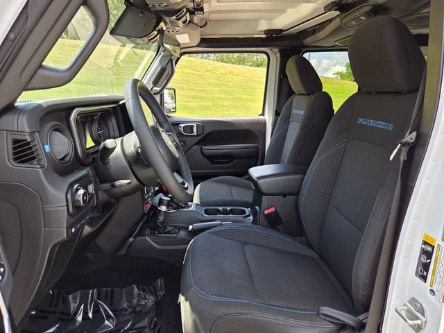 Used 2024 Jeep Wrangler Unlimited Rubicon 4xe AWD/4WD image 12