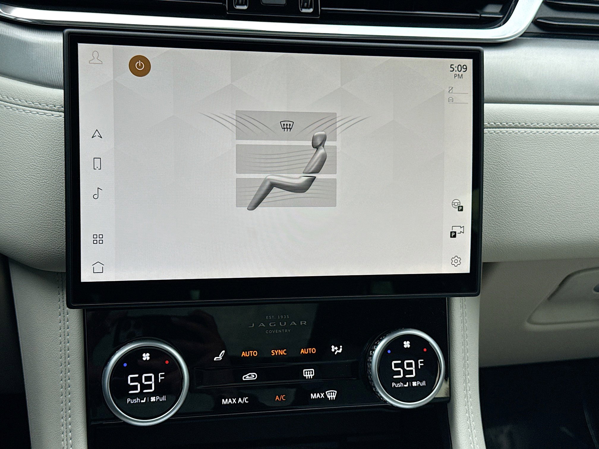 Used 2026 Jaguar F-PACE R-Dynamic S image 33