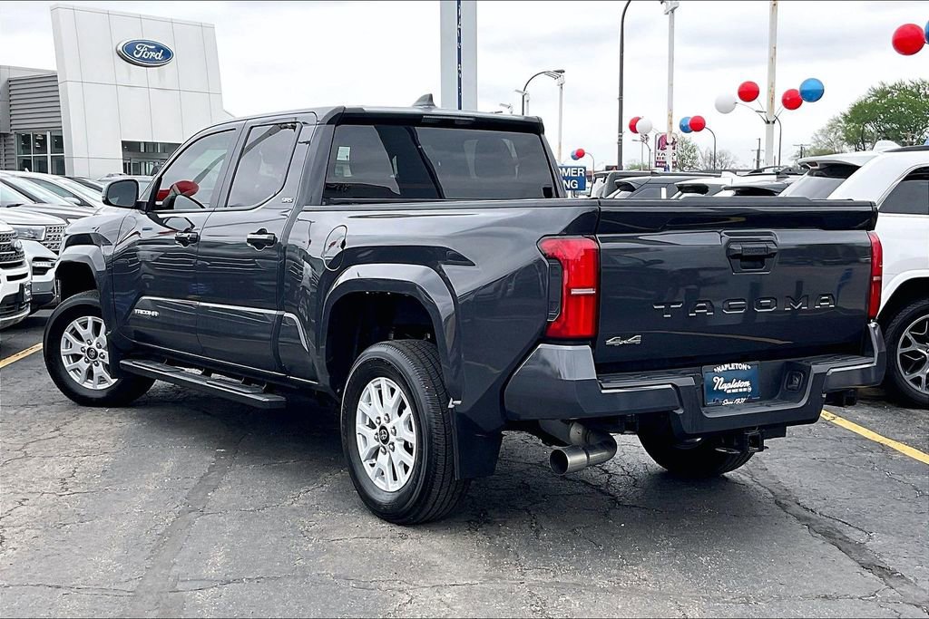 Used 2024 Toyota Tacoma SR5 AWD/4WD image 9