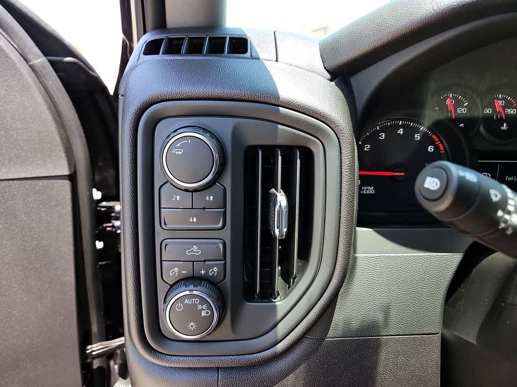 Used 2024 Chevrolet Silverado 2500 Custom w/ Custom Convenience Package AWD/4WD image 27