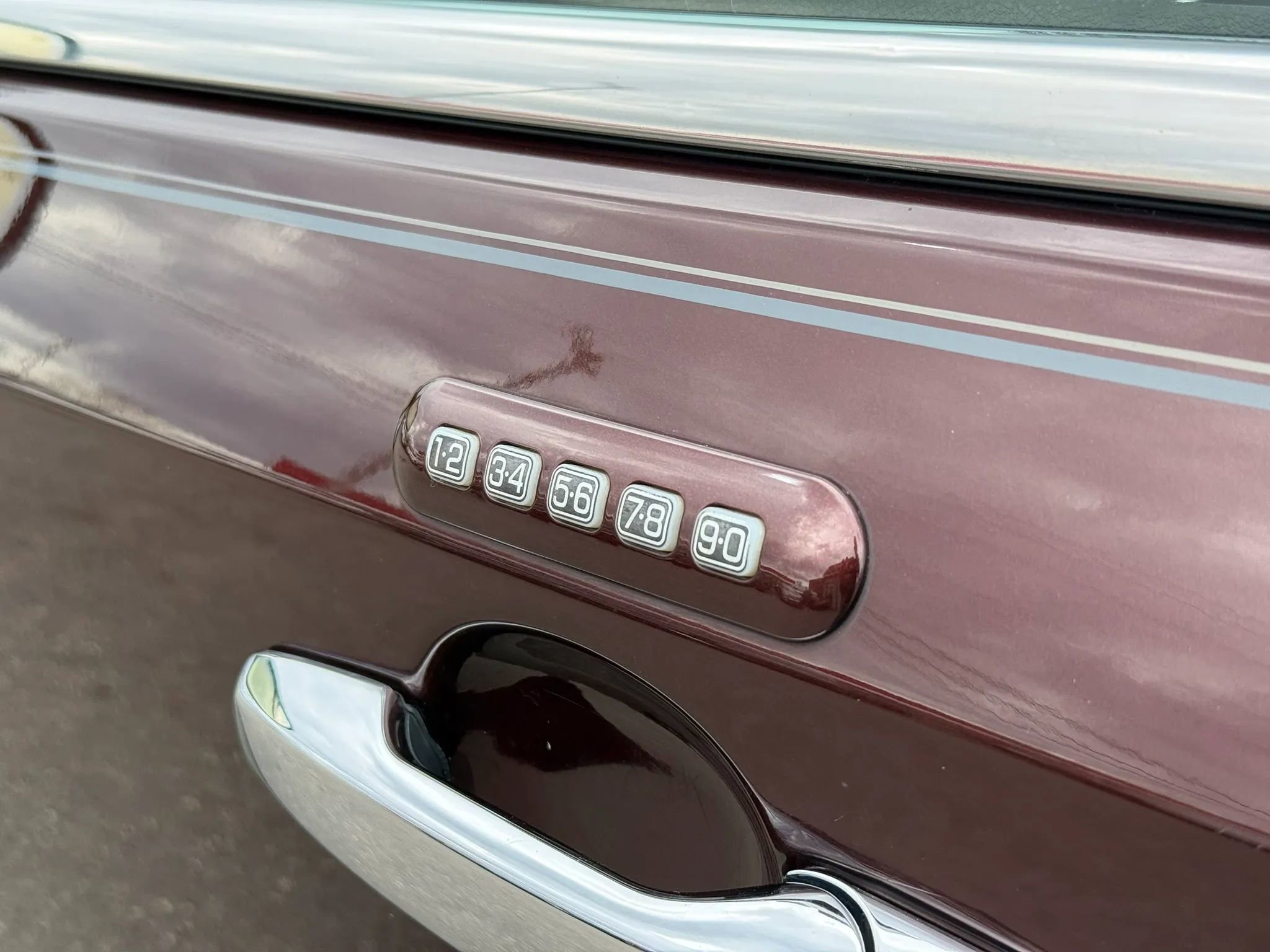 Used 2012 Lincoln MKX FWD image 14