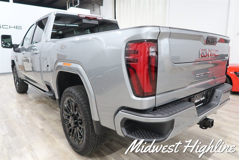 Used 2025 GMC Sierra 2500 Denali w/ Denali Reserve Package AWD/4WD image 16