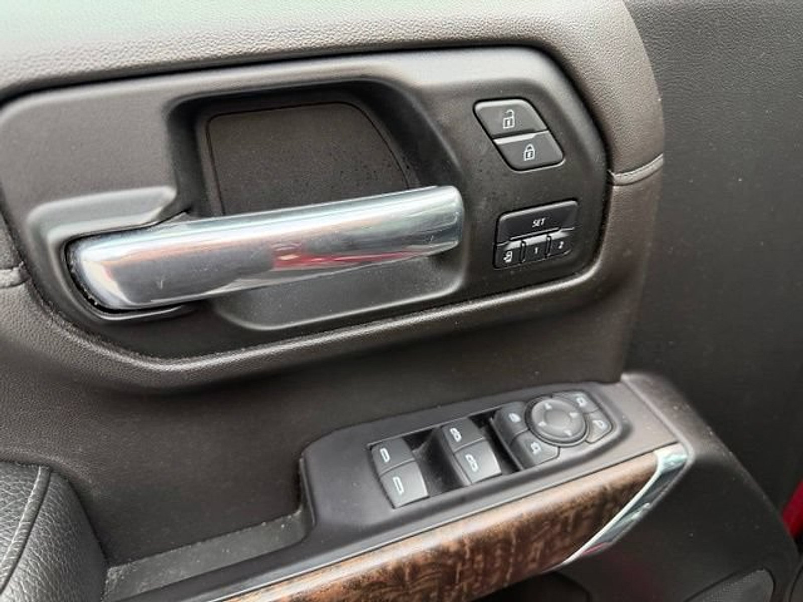 Used 2019 GMC Sierra 1500 Denali w/ Denali Ultimate Package AWD/4WD image 11