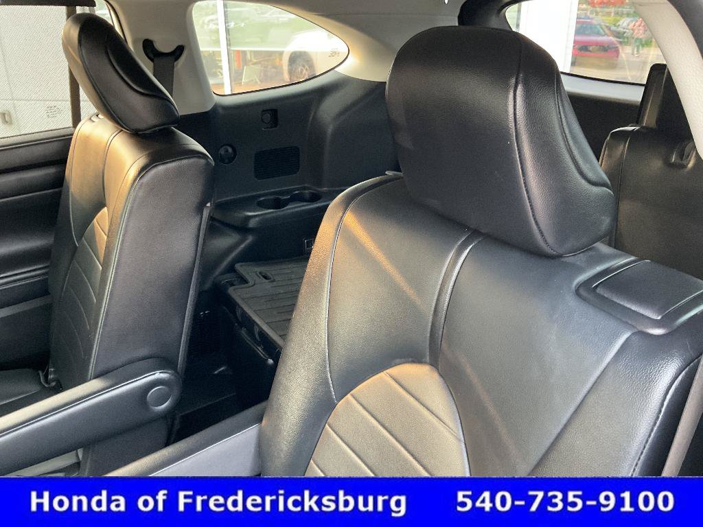 Used 2021 Toyota Highlander XLE AWD/4WD image 22