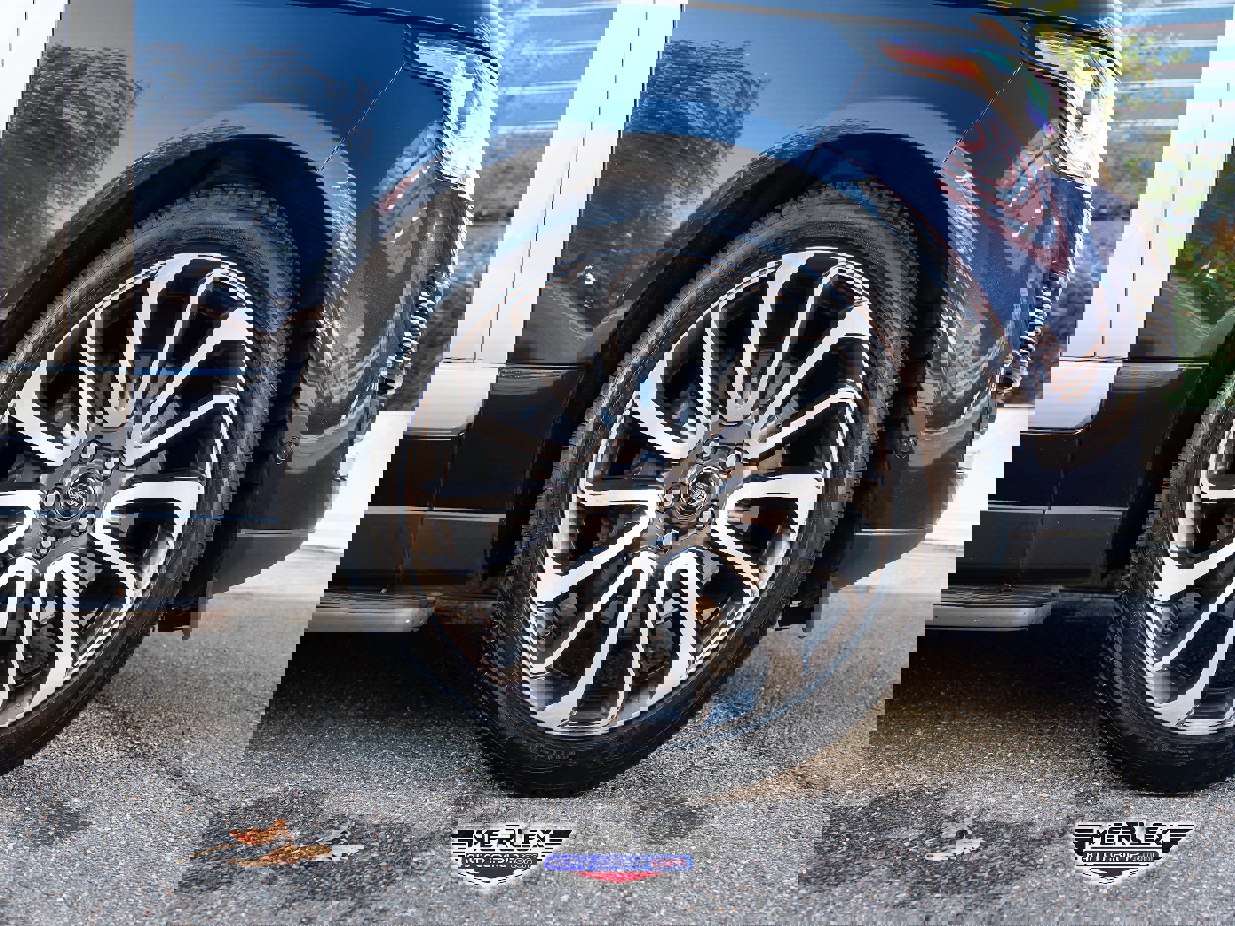 Used 2017 Land Rover Range Rover Autobiography image 10